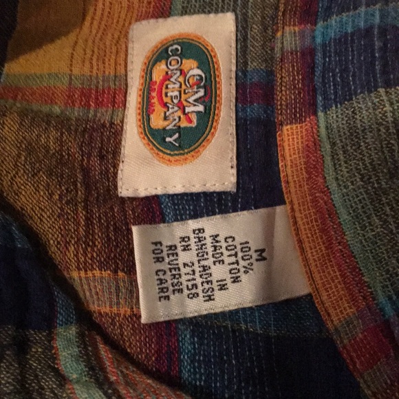 Amazing casual plaid button down top - Picture 2 of 3